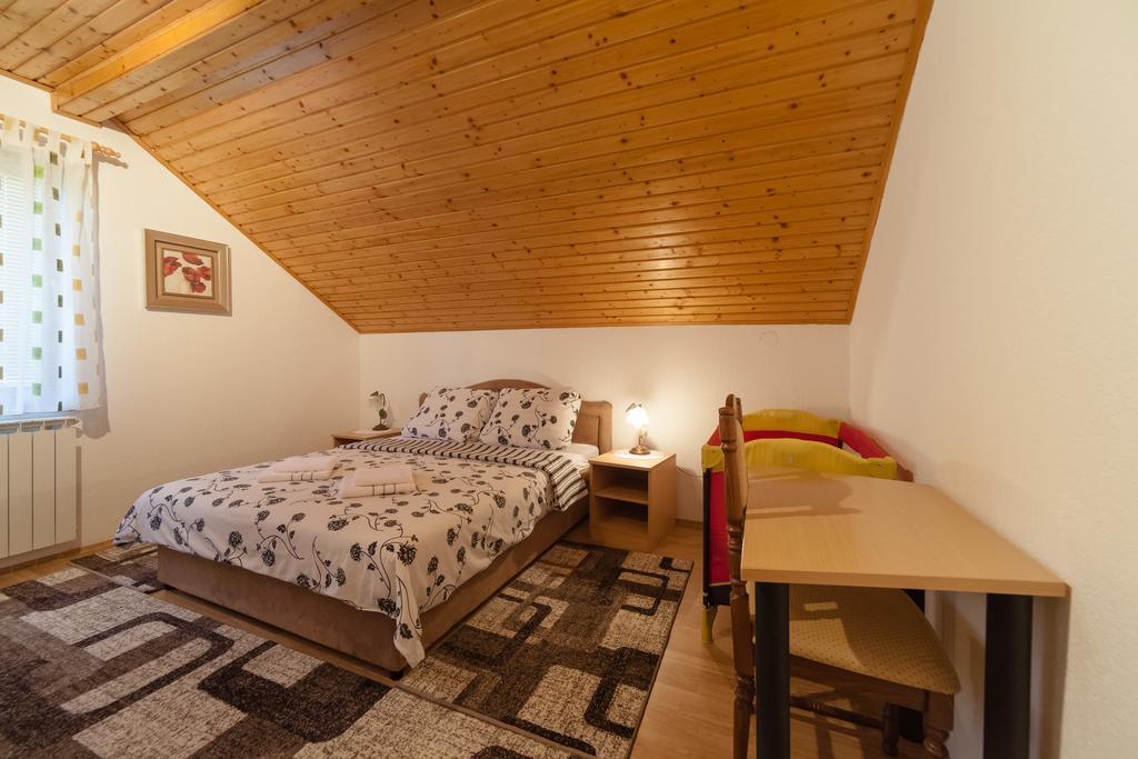 Apartment Luketic Slunj Exterior foto