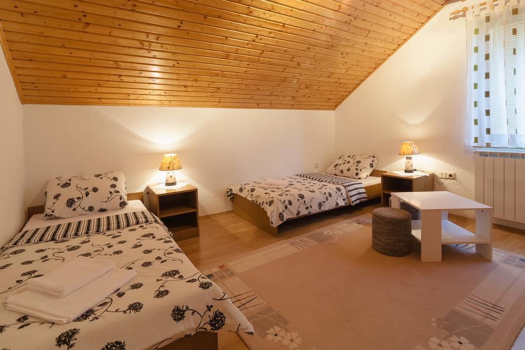 Apartment Luketic Slunj Exterior foto