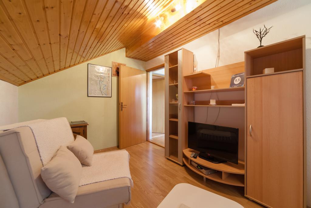 Apartment Luketic Slunj Exterior foto